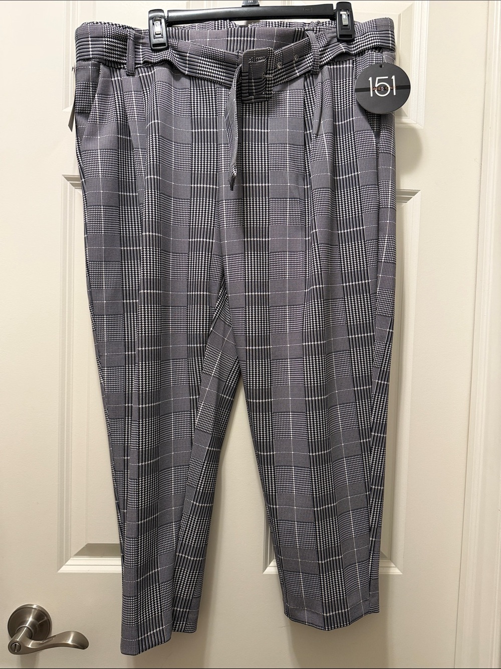 NWT One5One pull on high rise plaid dress pants. Size PXL